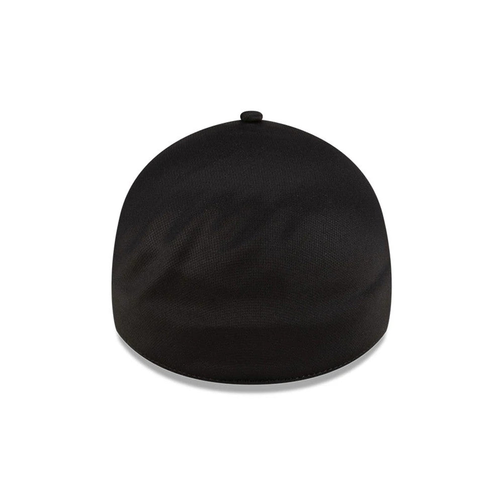 New Era Black 39THIRTY Infinity Stretch Fit Cap, rear view showing the seamless design of the black structured crown with no logos, featuring a top button at the centre and a finish across the back panels.