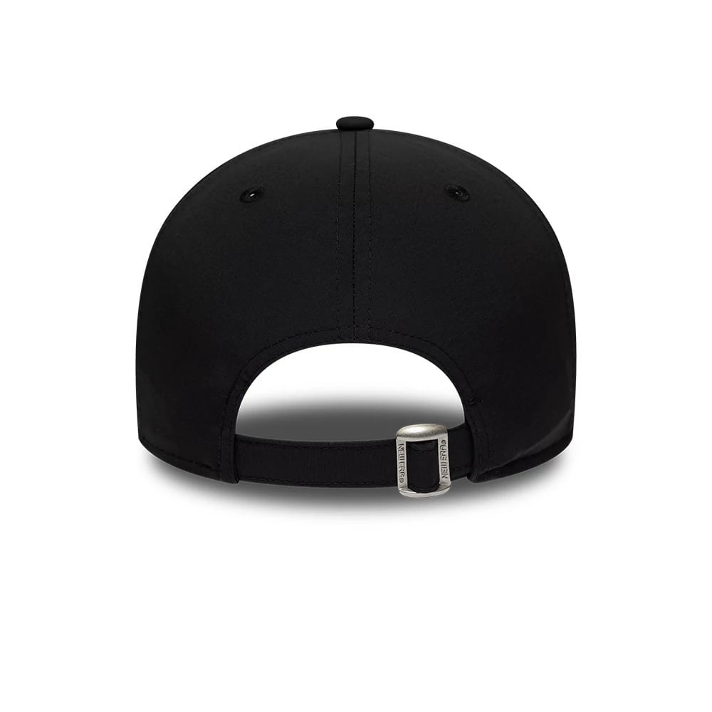 Pictured is this MLB Recycled Chicago White Sox 9FORTY cap in black. 4