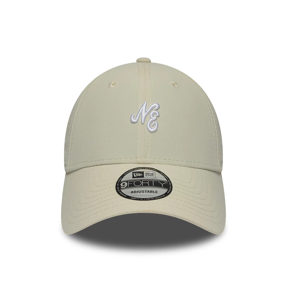 New Era Mini Logo Recycled Light Beige New Era 9FORTY Adjustable Cap, front view showing white embroidered NE initial logo on the structured beige crown with matching visor, and a 9FORTY size sticker centred on the beige curved visor.