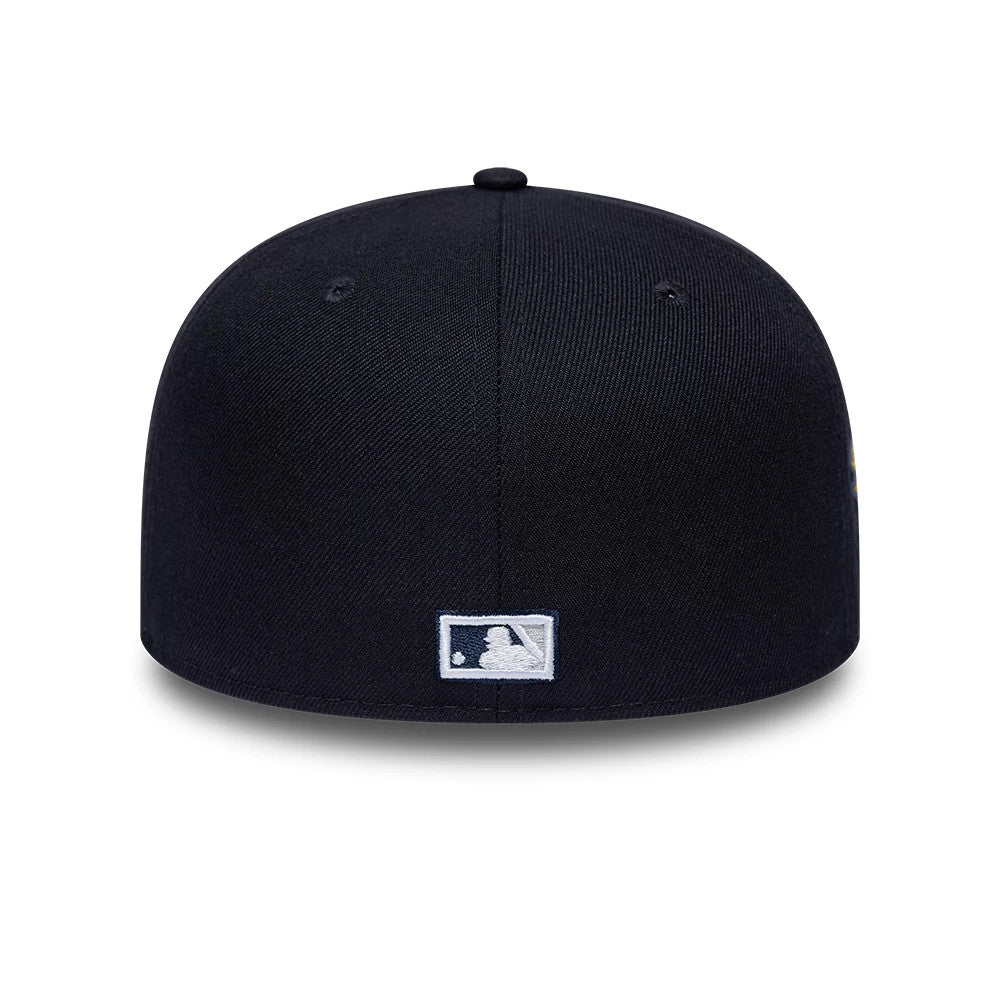 Pictured is this MLB Sidepatch New York Yankees 59FIFTY Fitted cap in navy. 7