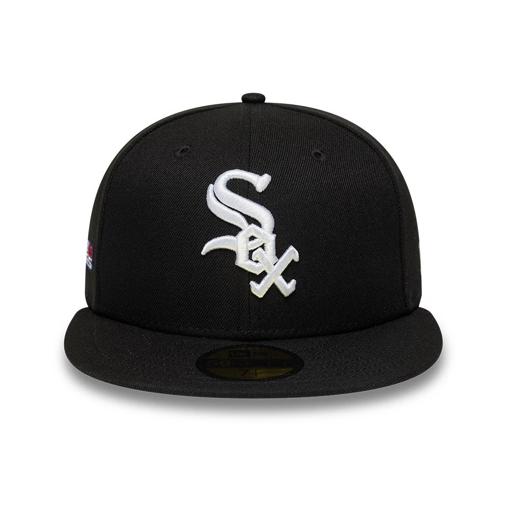 Chicago White Sox MLB Sidepatch Satin Lined Black New Era 59FIFTY Fitted Cap, front view showing the raised white embroidered Sox logo on the structured black crown, with a black visor and a gold 59FIFTY size sticker on the visor.