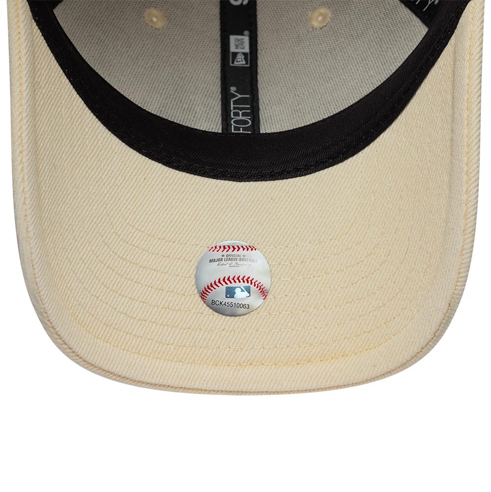 Pictured is this MLB Washed Denim New York Mets 9FORTY cap in light beige. 7