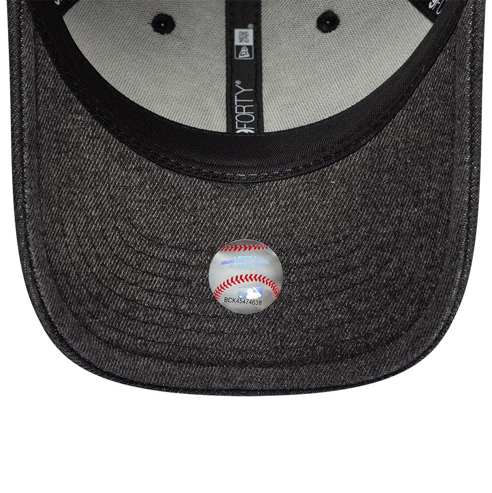 Pictured is this MLB Washed Denim New York Yankees 9FORTY cap in black. 7