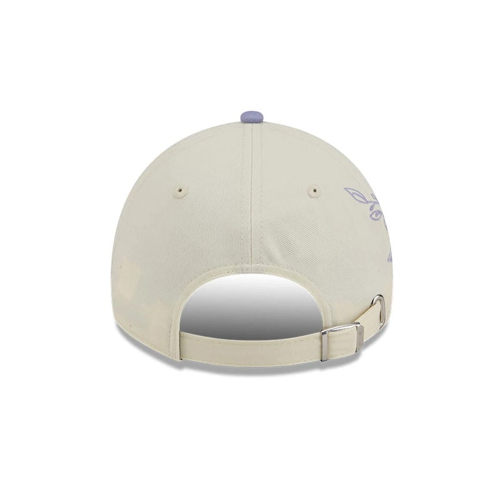 Pictured is this MLB Lavender Flowers New York Yankees Casual Classic cap in white. 7