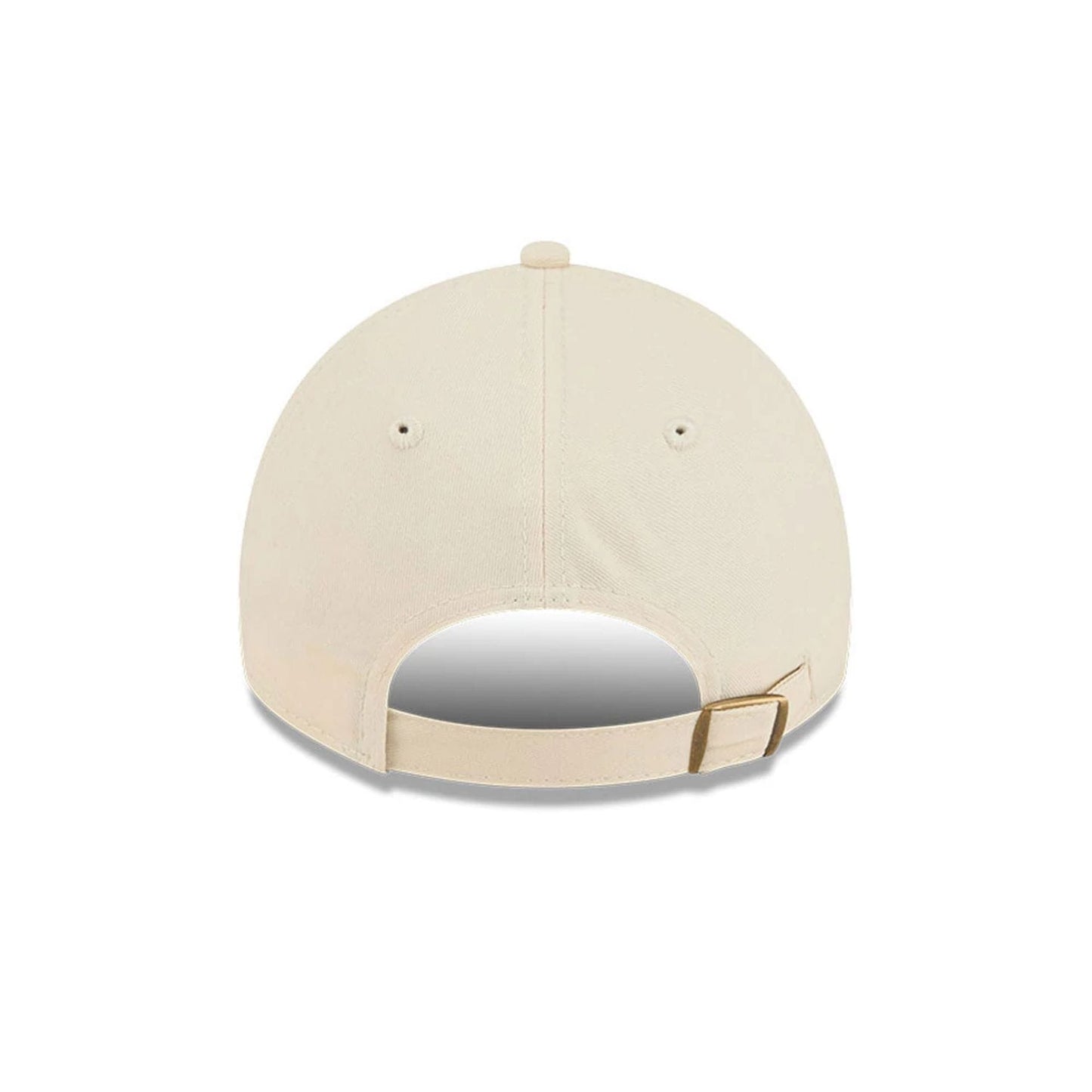 Pictured is this NBA Team Logo Chicago Bulls Casual Classic cap in beige. 7