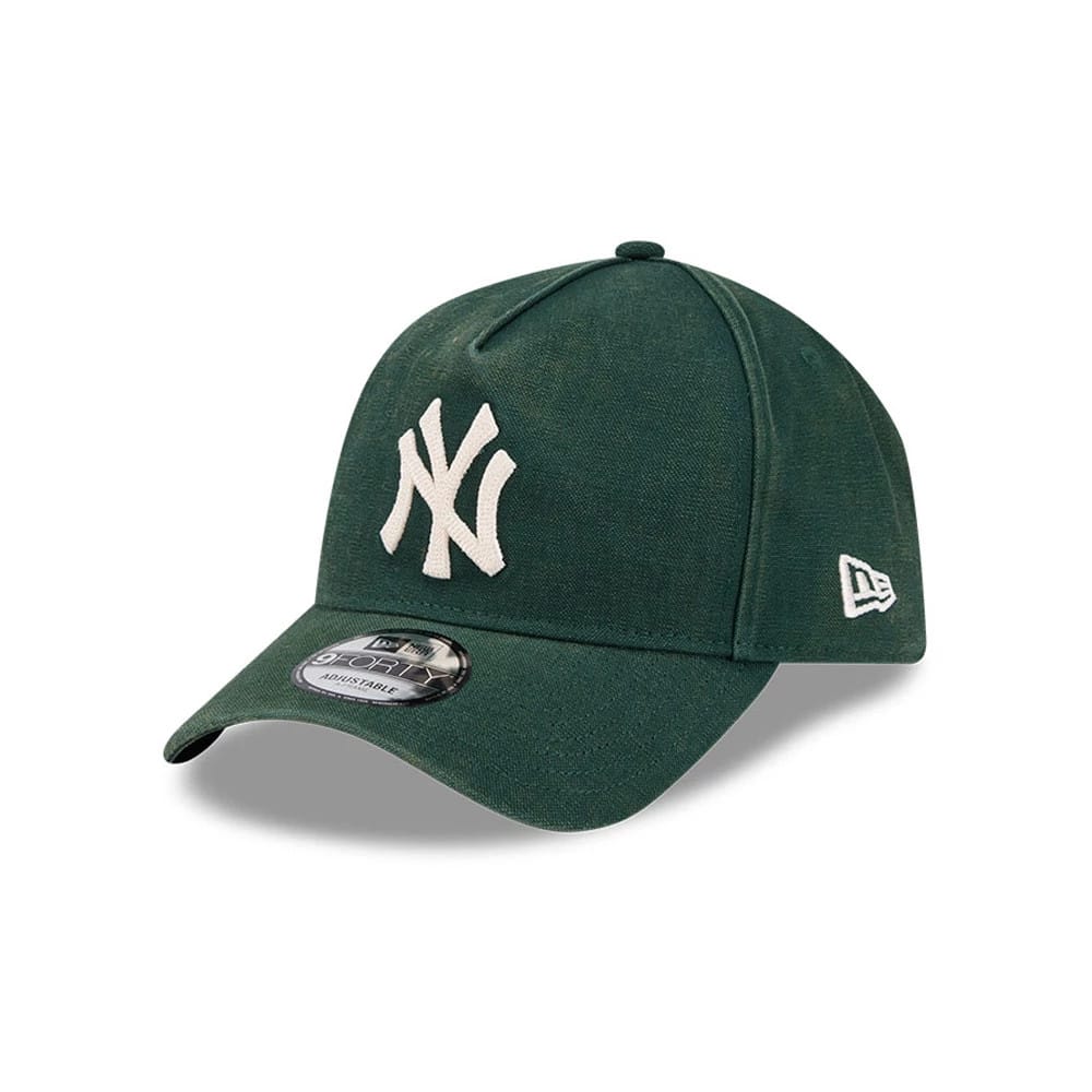 Pictured is this MLB Washed Canvas New York Yankees 9FORTY A-Frame cap in dark green. 8