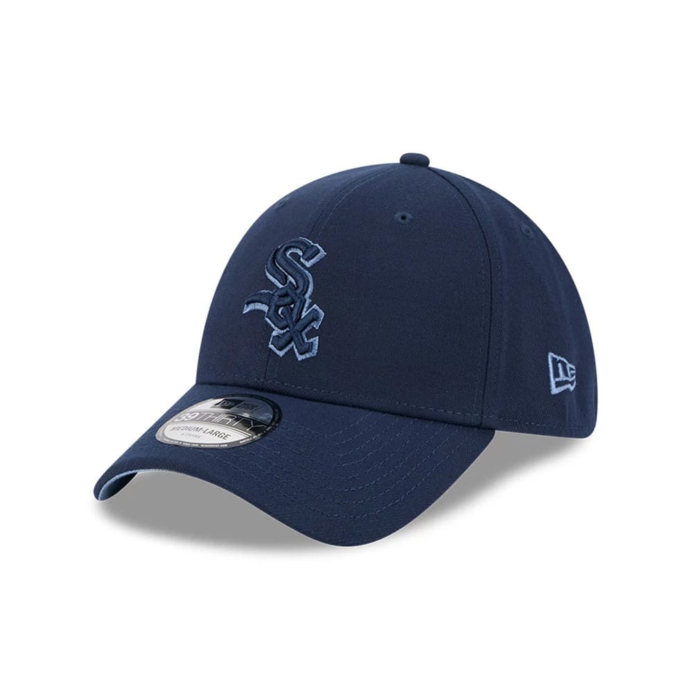 Pictured is this MLB Faded Oceanside Chicago White Sox 39THIRTY Stretch Fit cap in dark blue. 1