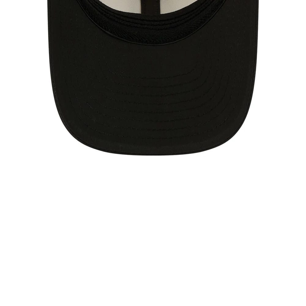 Pictured is this NFL Training 2026 Las Vegas Raiders 39THIRTY M-Crown Stretch Fit cap in white. 7