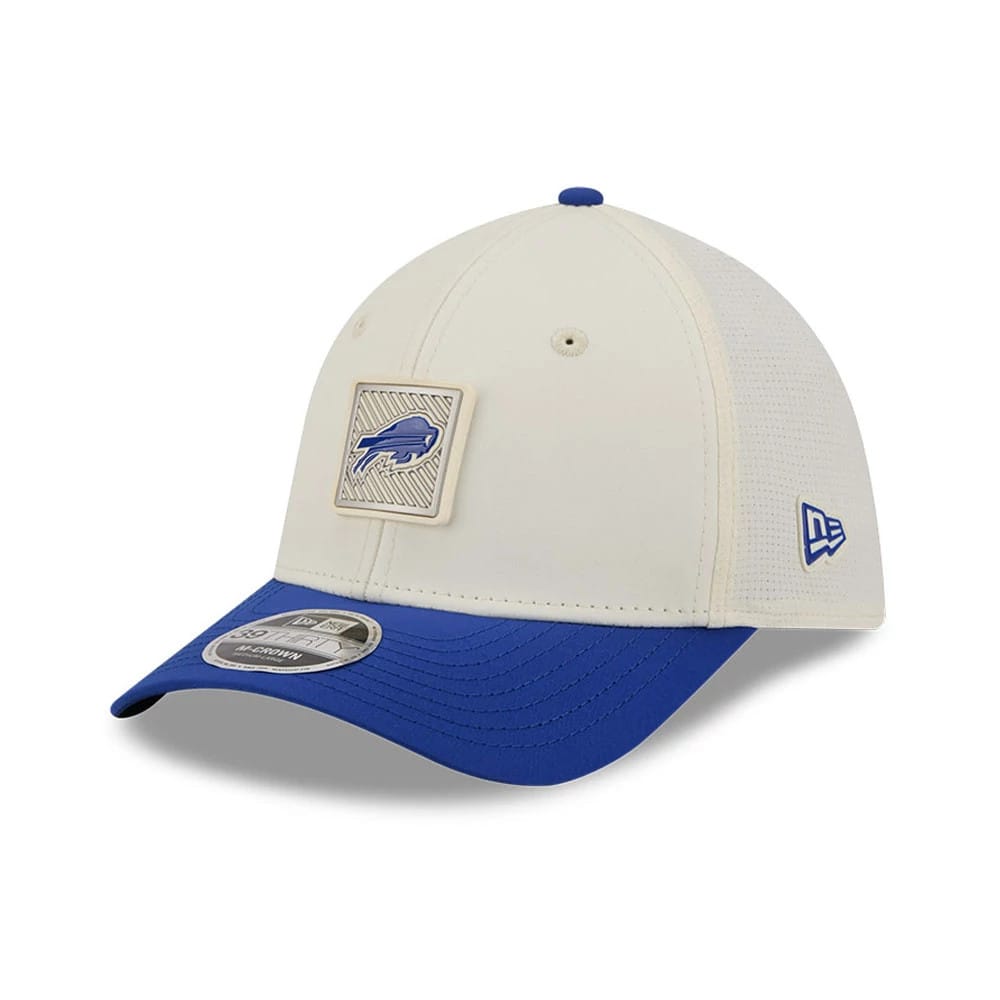 Buffalo Bills NFL Training 2026 White New Era 39THIRTY M-Crown Stretch Fit Cap, three-quarter view showing the raised Buffalo Bills logo on the front panel, blue visor with 39THIRTY size sticker, and New Era flag logo on the left side.