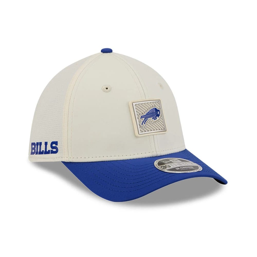 Buffalo Bills NFL Training 2026 White New Era 39THIRTY M-Crown Stretch Fit Cap, front view showing a textured team logo badge on the white front panel, a contrasting blue curved visor with a 39THIRTY size sticker.