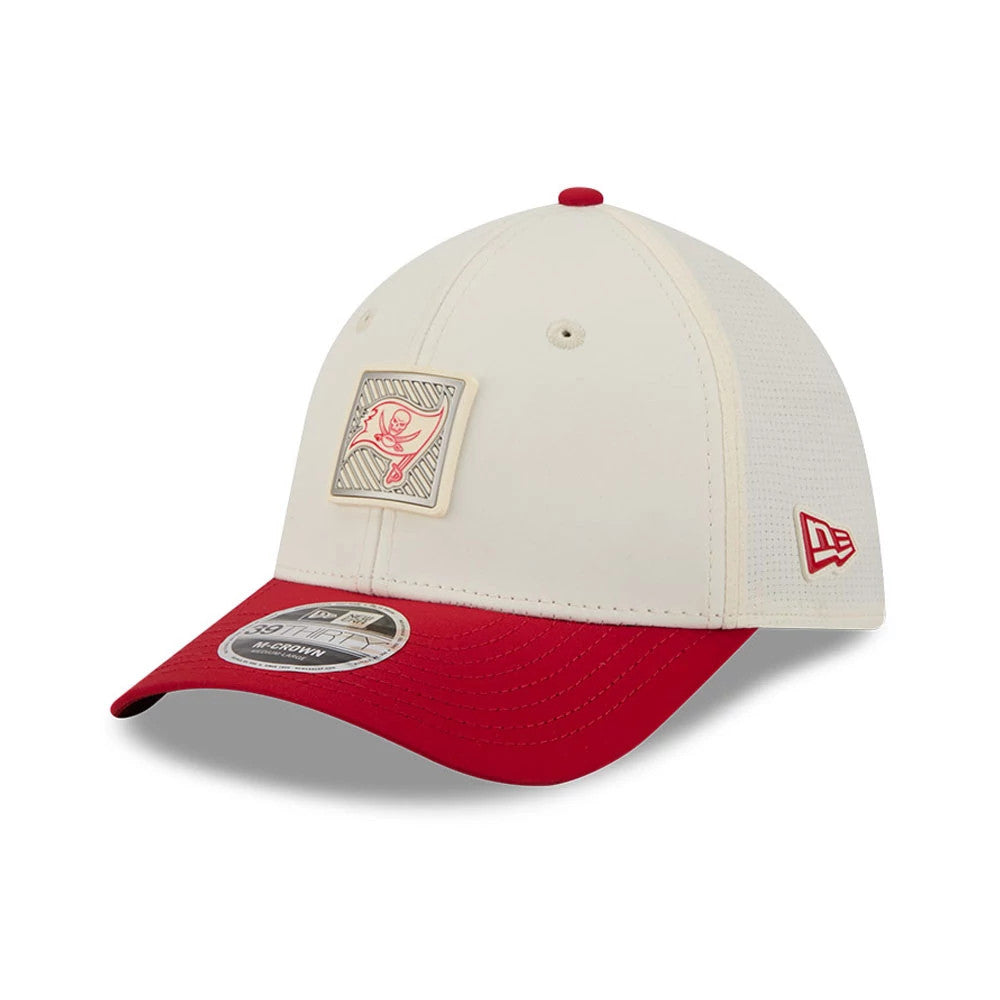 Buccaneers NFL Training 2026 White New Era 39THIRTY M-Crown Stretch Fit Cap, three-quarter view showing a raised Buccaneers logo patch on the front panel, a contrasting red curved visor with a 39THIRTY size sticker.