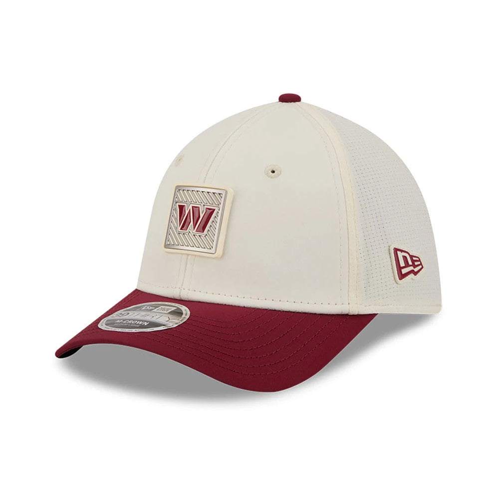 Commanders NFL Training 2026 White New Era 39THIRTY M-Crown Stretch Fit Cap, three-quarter view showing the raised red and white Commanders logo on the front panel, a grey New Era 39THIRTY size sticker on the maroon curved visor.