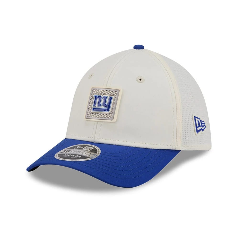 New York Giants NFL Training 2026 White New Era 39THIRTY M-Crown Stretch Fit Cap, three-quarter view showing the raised blue and white NY logo on the front panel, a contrasting blue curved visor with 39THIRTY size sticker.