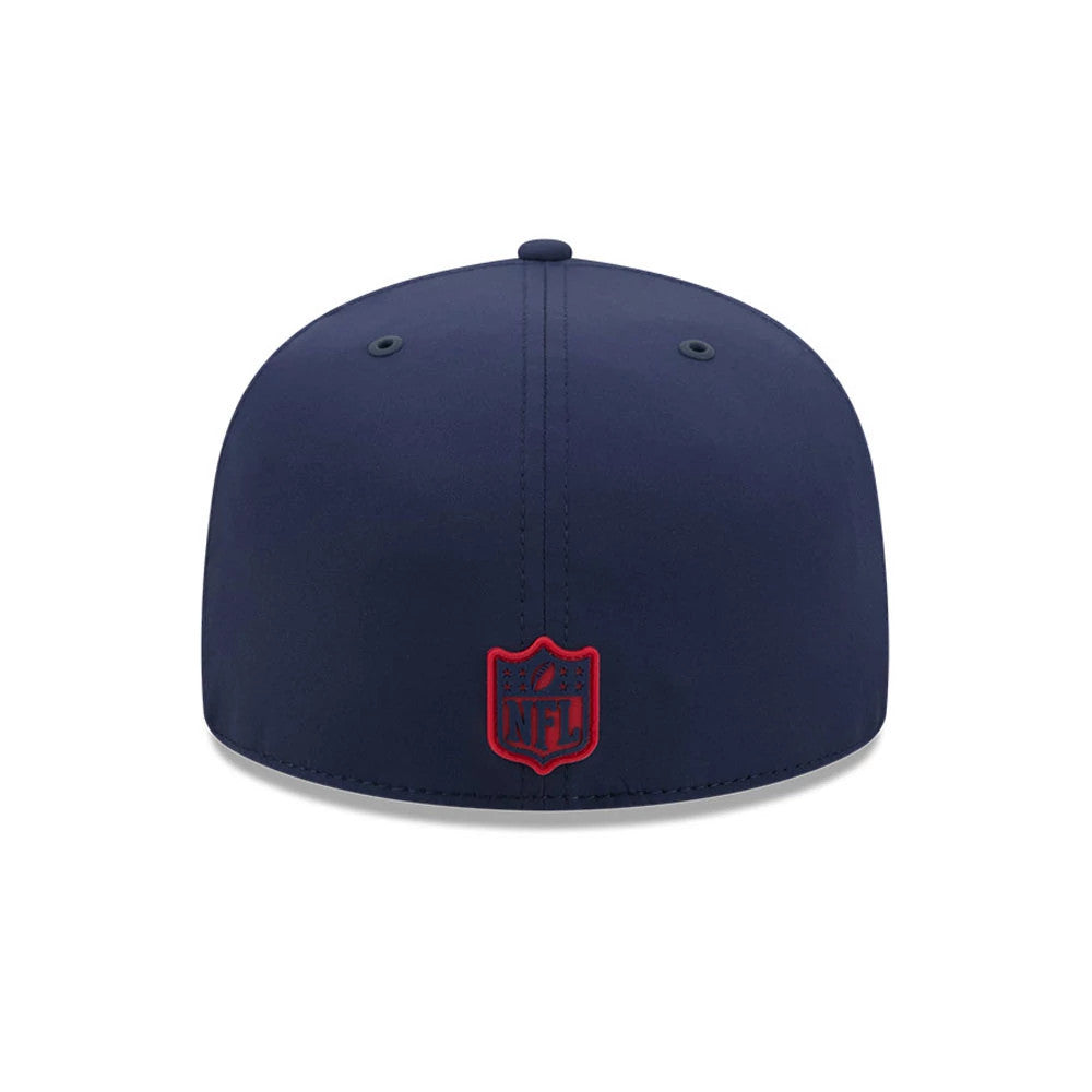 New York Giants NFL Sideline 2026 Dark Blue New Era 59FIFTY Fitted Cap, rear view showing the red embroidered NFL shield logo at the centre of the back panels, with a structured dark blue crown and two black eyelets.