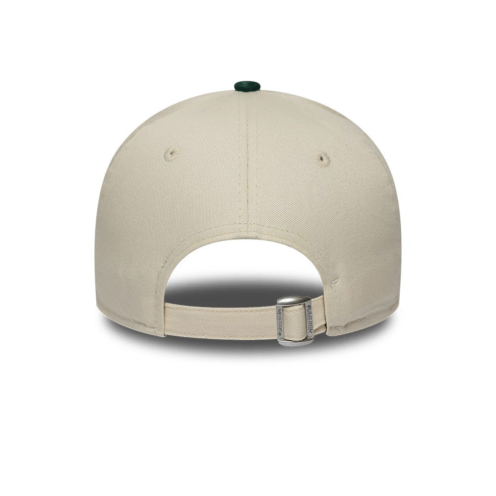 New York Yankees MLB Paisley Cream & Green New Era 9FORTY E-Frame Adjustable Cap, rear view showing the structured cream crown with matching strap, silver buckle and green top button, highlighting an adjustable fit and classic style.