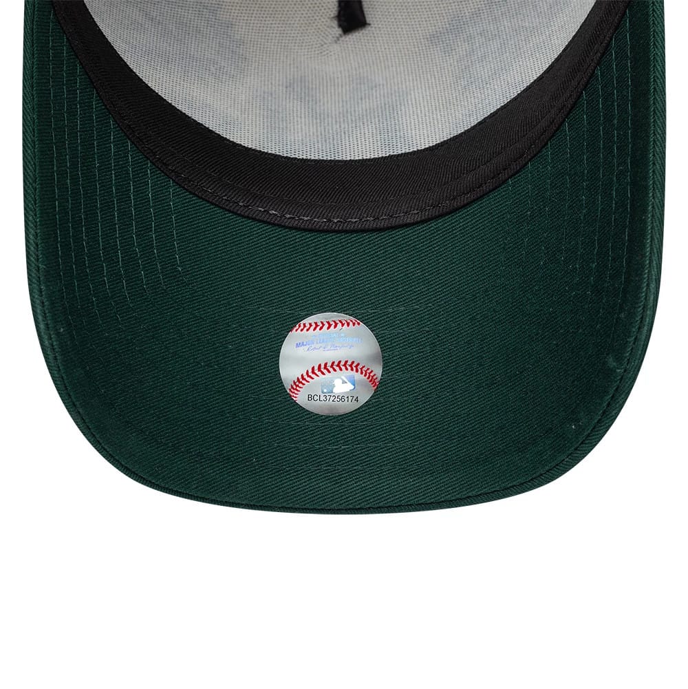 Pictured is this MLB Paisley New York Yankees 9FORTY E-Frame cap in cream & green. 7