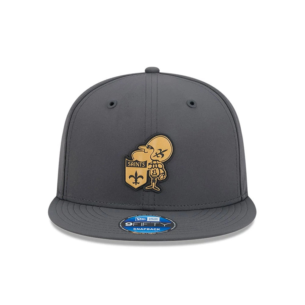 Pictured is this NFL Sideline 2026 New Orleans Saints 9FIFTY Snapback cap in charcoal. 3