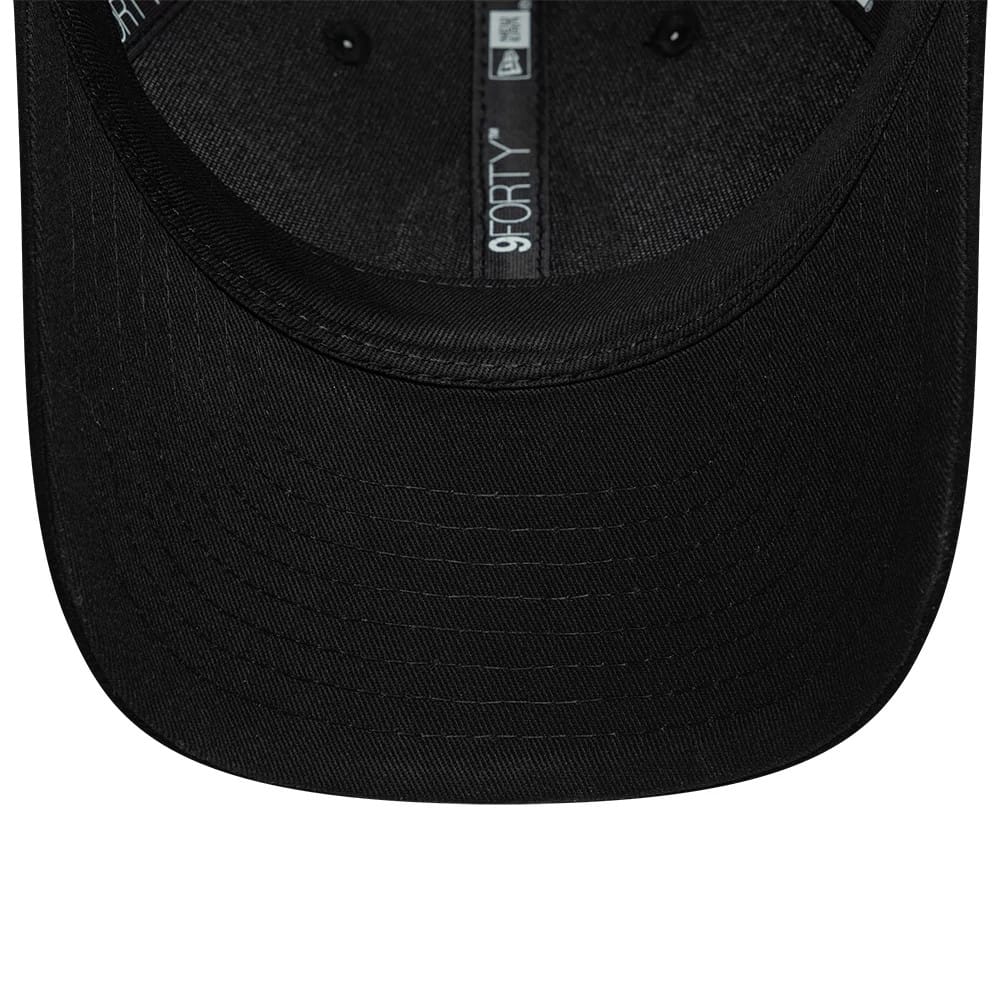 Pictured is this AC Milan Faux Suede 9FORTY M-Crown cap in black. 6