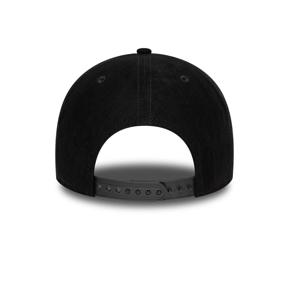 Pictured is this Aston Villa FC Faux Suede 9FORTY M-Crown cap in black. 4