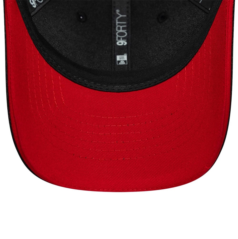 Pictured is this AC Milan Diamond Era 9FORTY M-Crown cap in black. 2