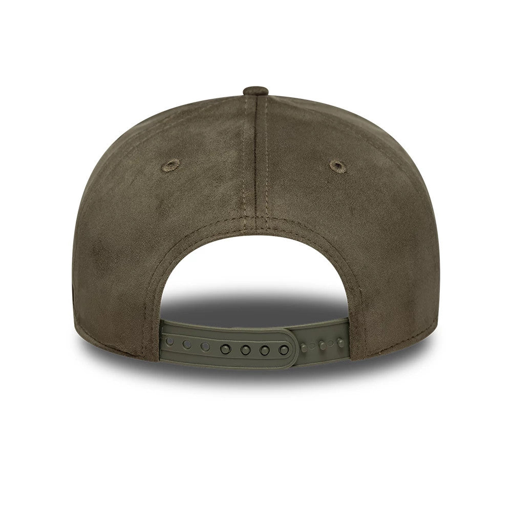 Pictured is this VR46 Flawless 9SEVENTY Stretch Snap cap in green. 5