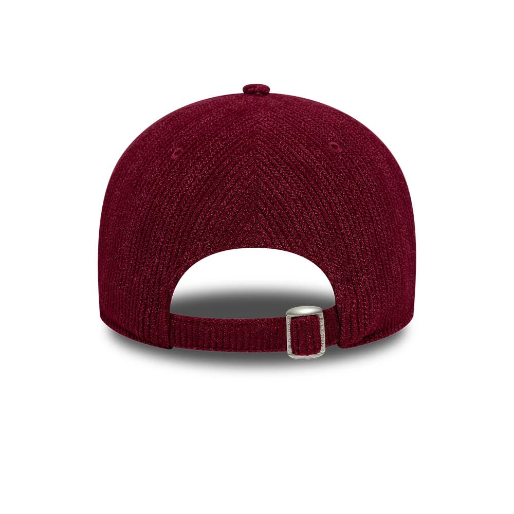 Pictured is this AS Roma Fleck Cord 9FORTY cap in dark red. 4