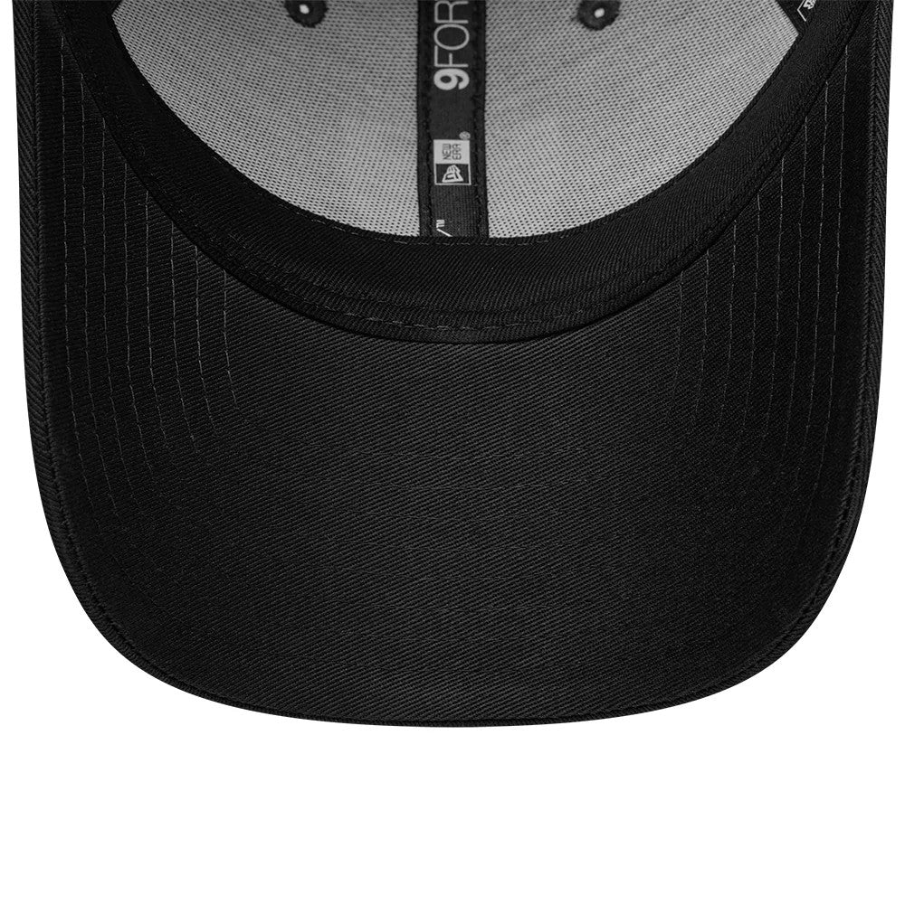 Pictured is this Rugby Club Toulon Cigales 9FORTY cap in black. 5