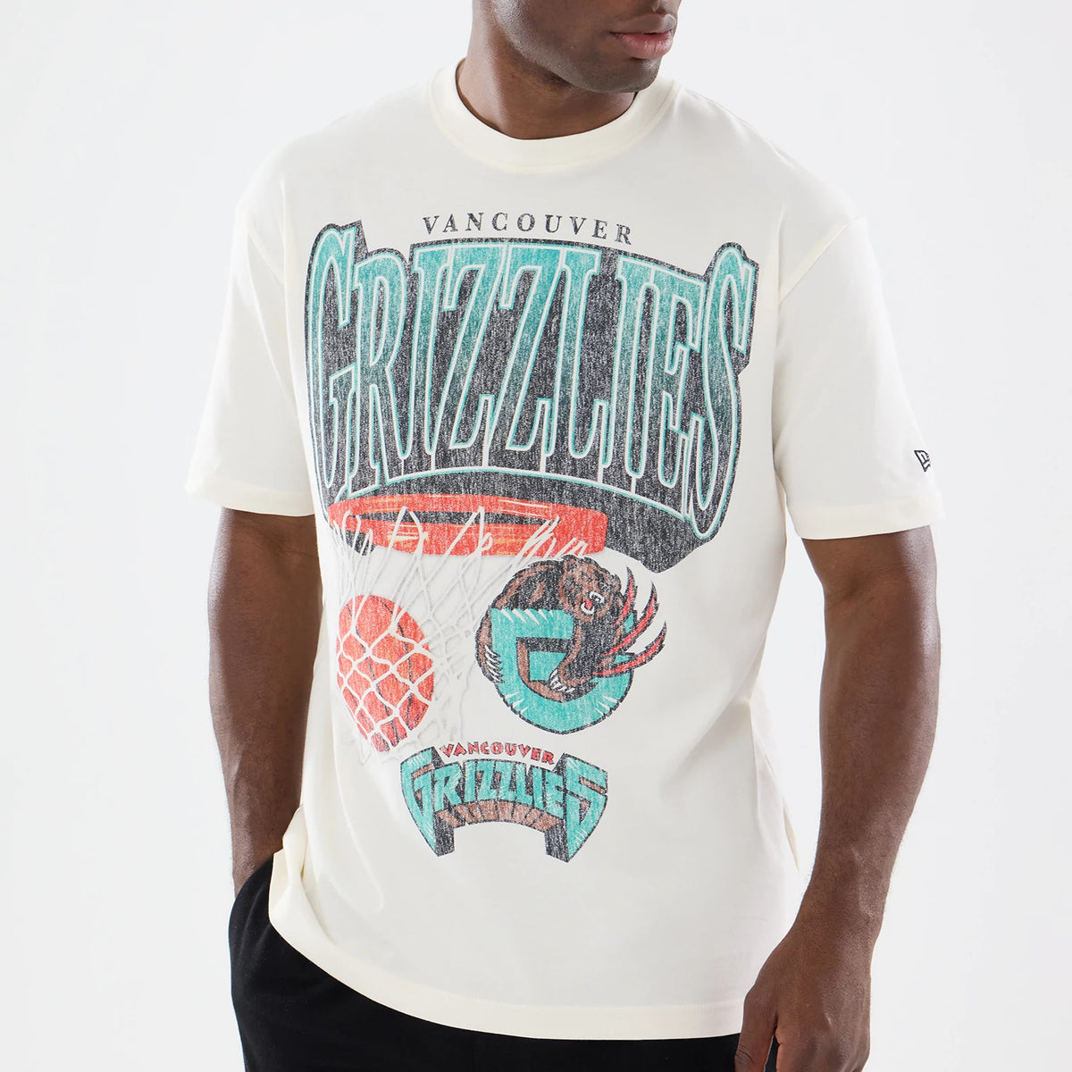The model is wearing this NBA Sport Classic Vancouver Grizzlies T-Shirt in cream. 3