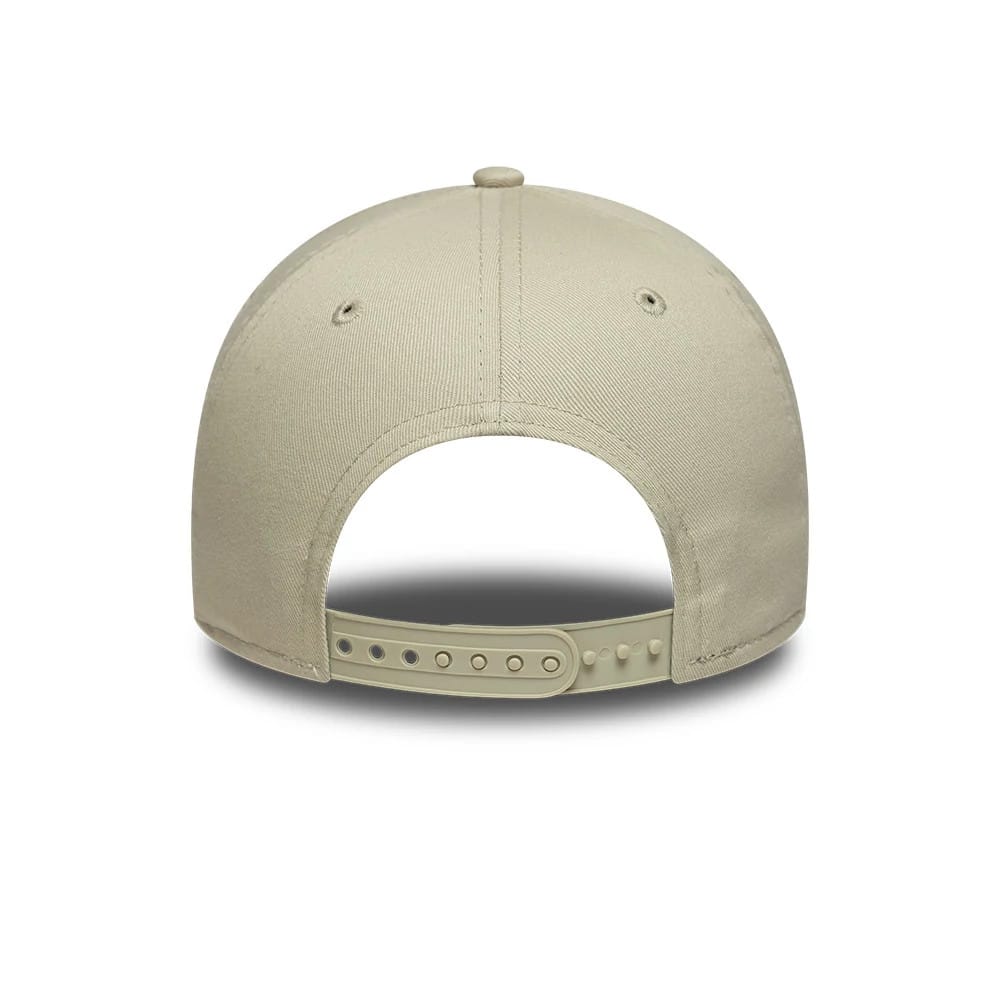 Pictured is this MLB Metallic Outline New York Yankees 9FORTY A-Frame cap in cream. 4