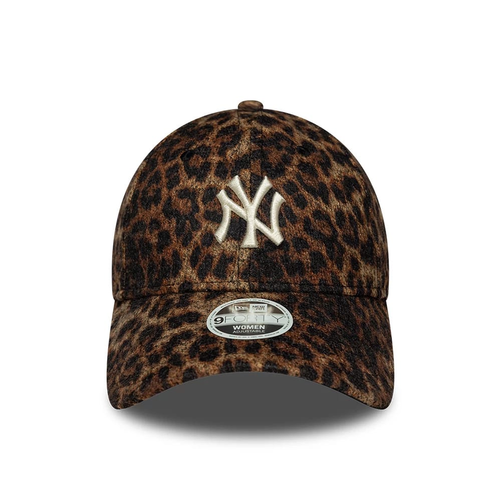 New York Yankees Womans MLB Cosy Leopard Brown New Era 9FORTY Adjustable Cap, front view showing the white embroidered NY logo on the leopard print crown, with a matching visor and 9FORTY size sticker on the curved visor.