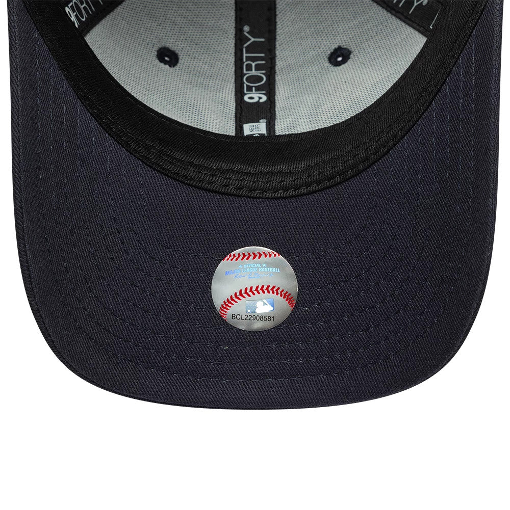 Pictured is this Child MLB Food Icon New York Yankees 9FORTY cap in navy. 5