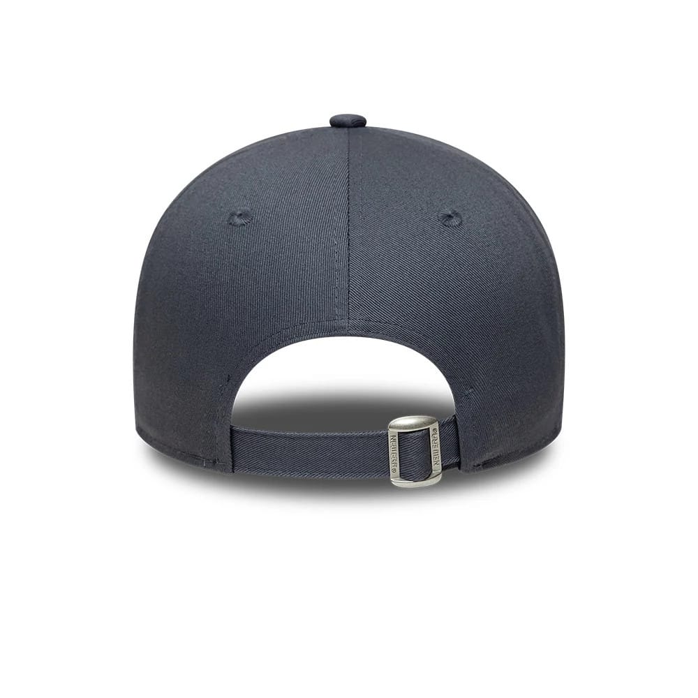 Pictured is this MLB Outline Camo LA Dodgers 9FORTY cap in grey. 4