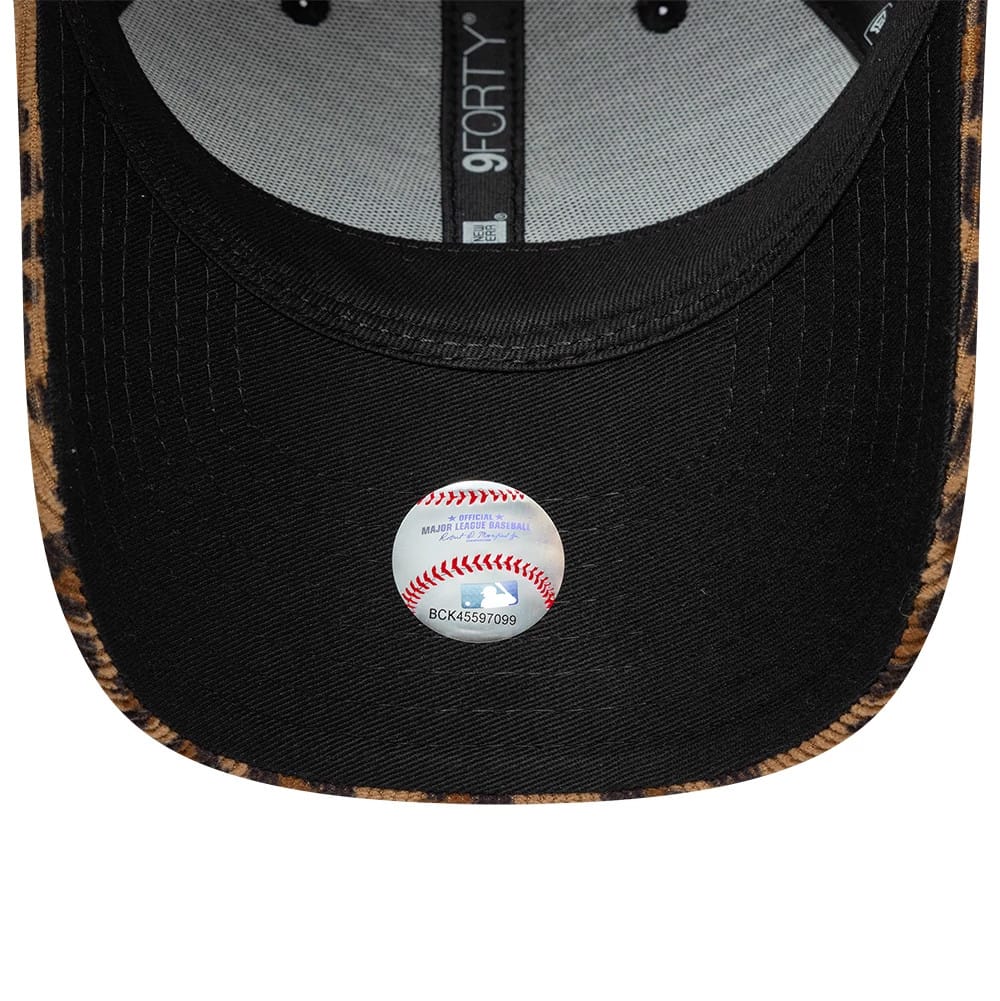 Pictured is this Youth MLB Leopard Cord New York Yankees 9FORTY cap in beige. 5