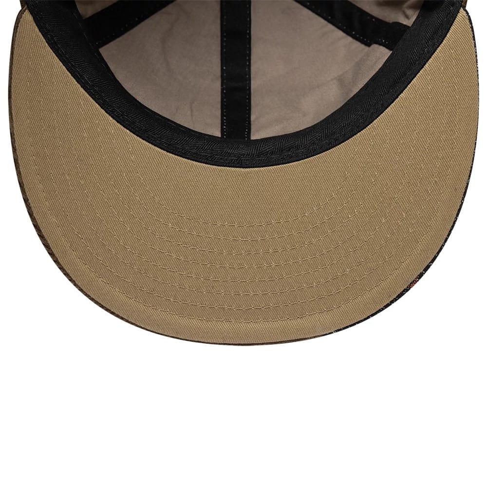 Pictured is this MLB Patchwork New York Yankees Retro Crown 9FIFTY cap in dark brown. 2