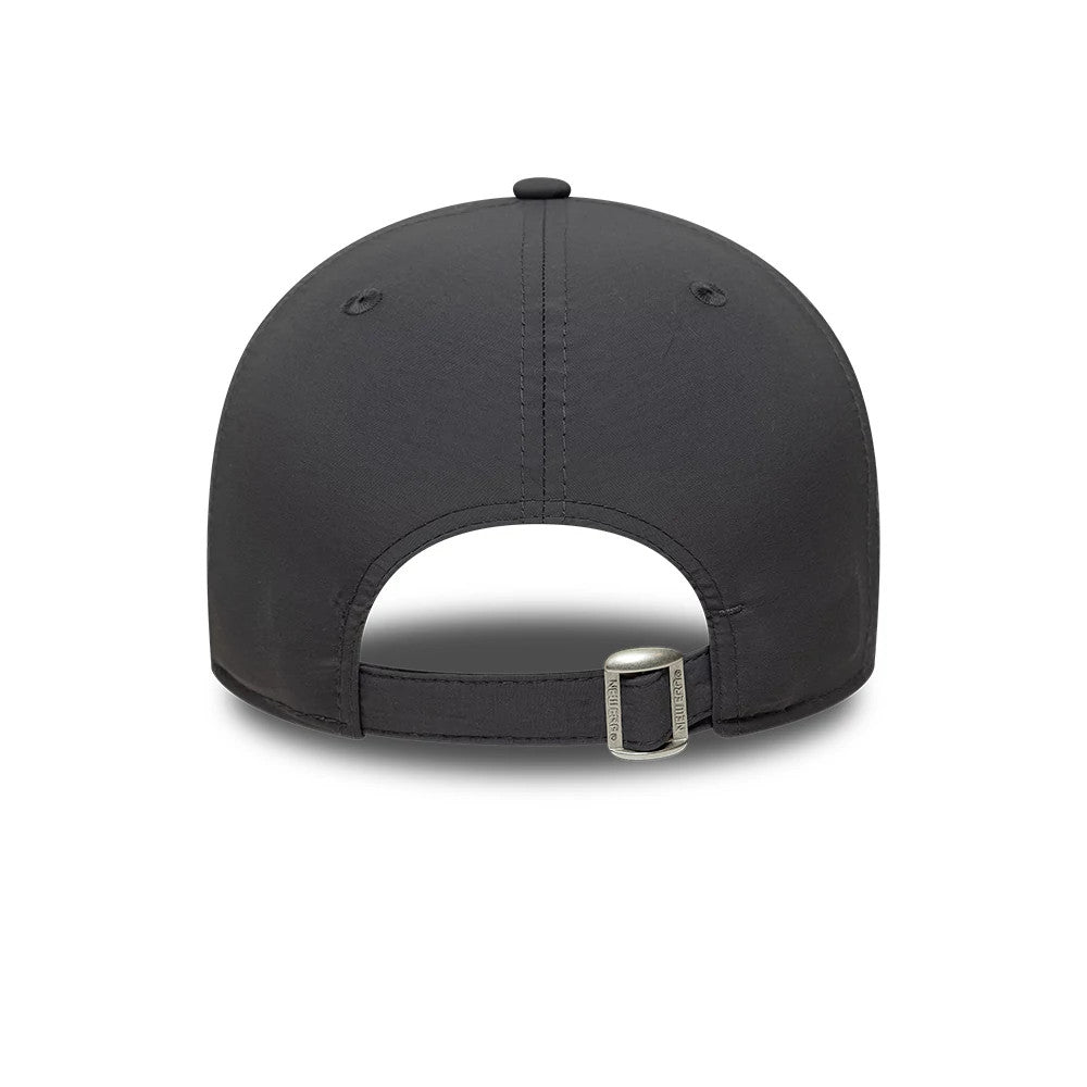 Chicago Bulls NBA Recycled Charcoal New Era 9FORTY Adjustable Cap, rear view showing the adjustable strap with a buckle displaying the New Era logo, set on a structured charcoal grey crown with matching eyelets and top button.