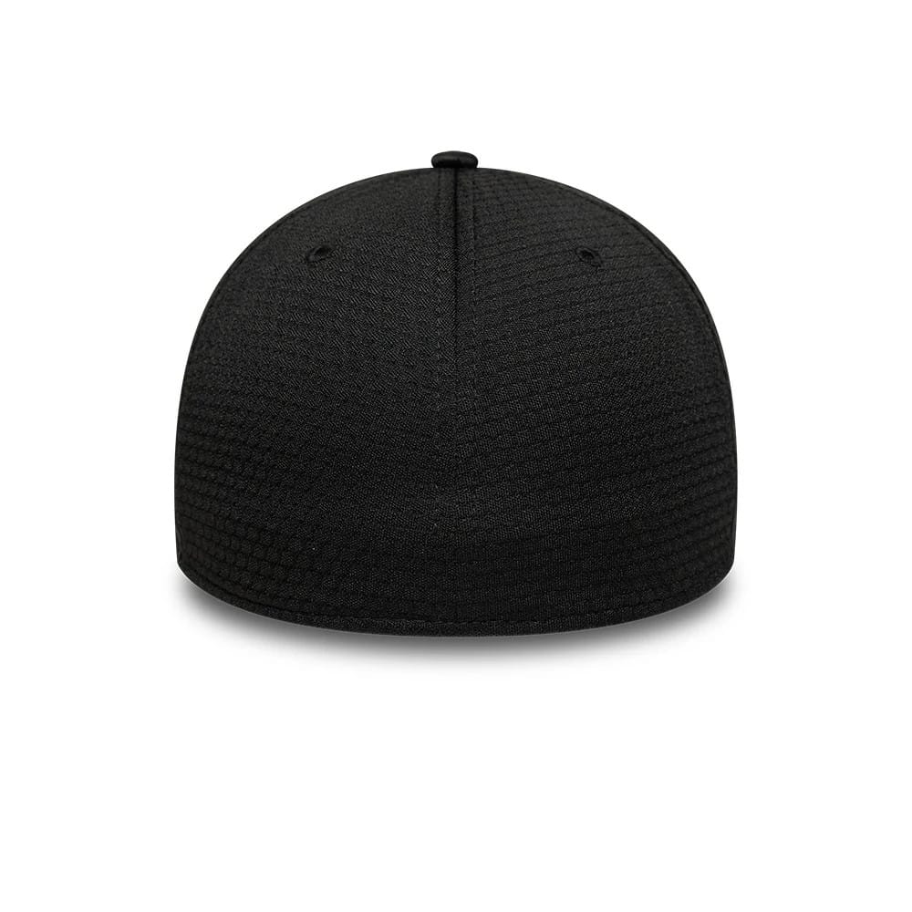 Pictured is this MLB Stretch Mesh New York Yankees 39THIRTY Stretch Fit cap in black. 4