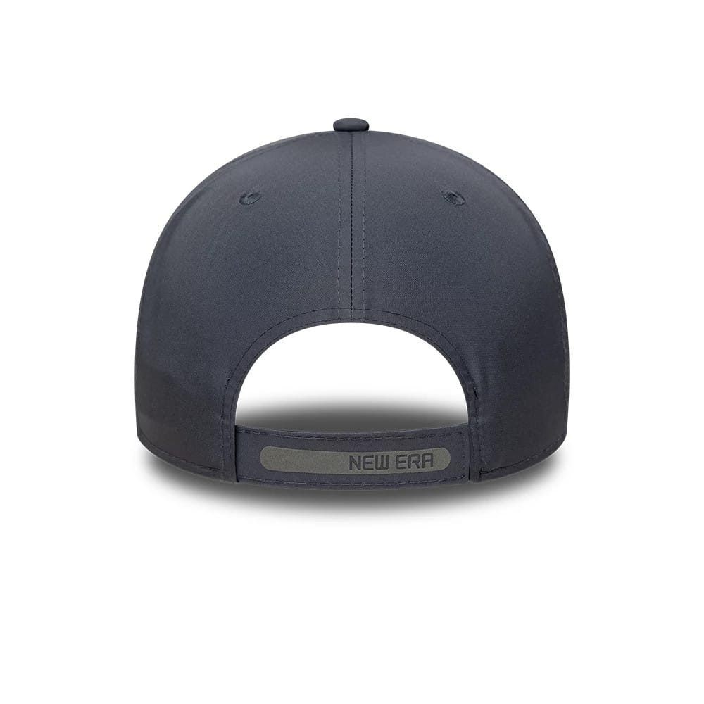 Pictured is this New Era Tech 9FORTY M-Crown A-Frame cap in grey. 4