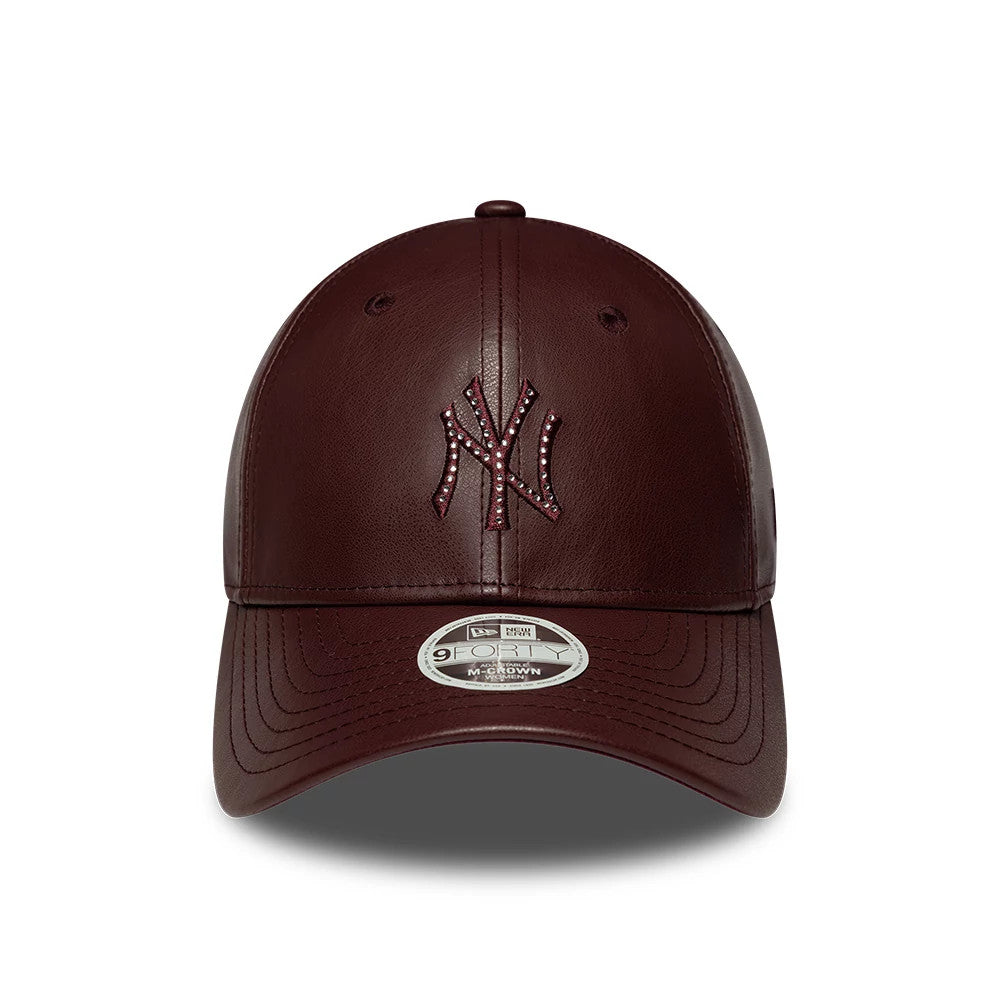 Yankees Womens MLB Diamante PU Dark Red New Era 9FORTY M-Crown Adjustable Cap, front view showing a dark red diamante New York Yankees logo in raised embroidery on the structured PU crown with a curved visor and a 9FORTY size sticker on the visor.