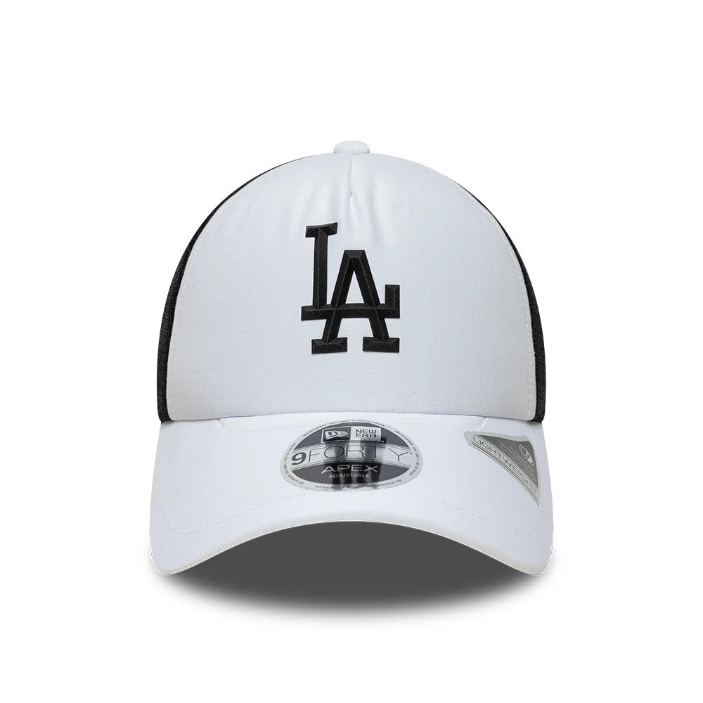 LA Dodgers MLB Sporty White New Era 9FORTY Apex Adjustable Cap, front view showing the black raised LA logo embroidered on the white front panel, complemented by a curved white visor with a 9FORTY size sticker on top.