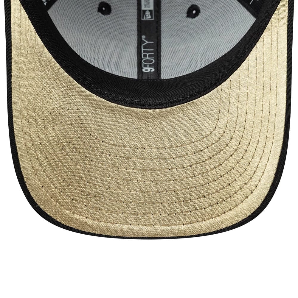Pictured is this Youth Harry Potter Hogwarts 9FORTY cap in black. 2