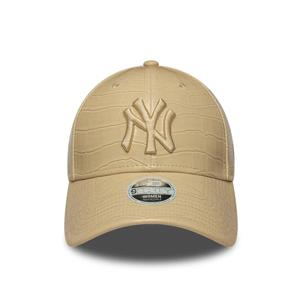 Pictured is this Womens MLB Pattern PU New York Yankees 9FORTY cap in light beige. 2