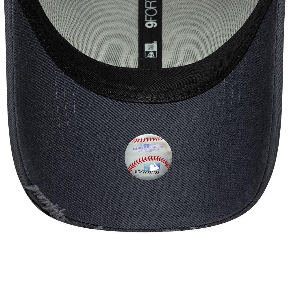 Pictured is this MLB Stitched LA Dodgers 9FORTY cap in grey. 5
