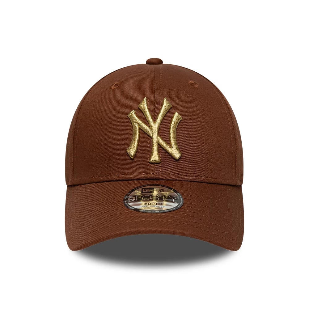 Pictured is this Youth MLB Metallic New York Yankees 9FORTY cap in brown. 2