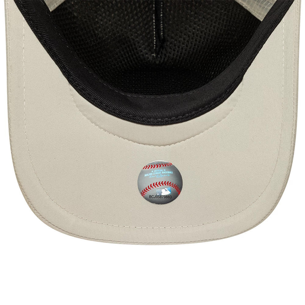 Pictured is this MLB Sporty Seattle Mariners 9FORTY Apex cap in cream. 5