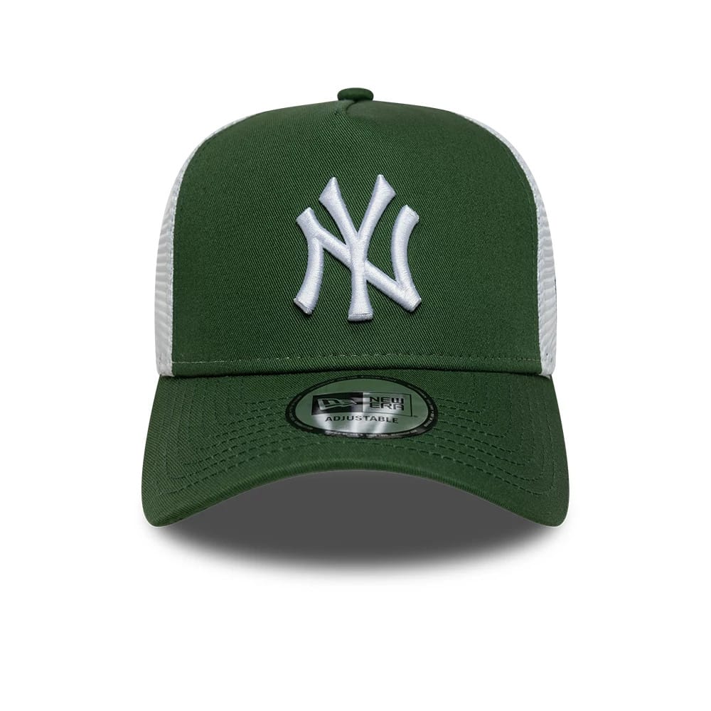 Pictured is this MLB League Essential New York Yankees 9FORTY A-Frame Trucker cap in dark green. 2