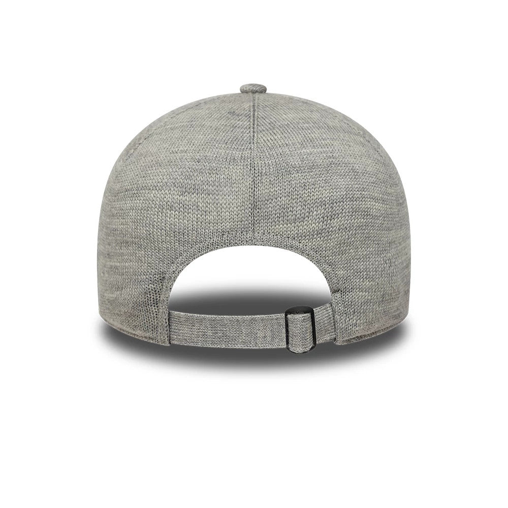 New York Yankees MLB Knitted Grey New Era 9TWENTY A-Frame Adjustable Cap, rear view showing the curved shape of the grey knitted crown with a texture, an adjustable strap closure for a customised fit, and a central top button.