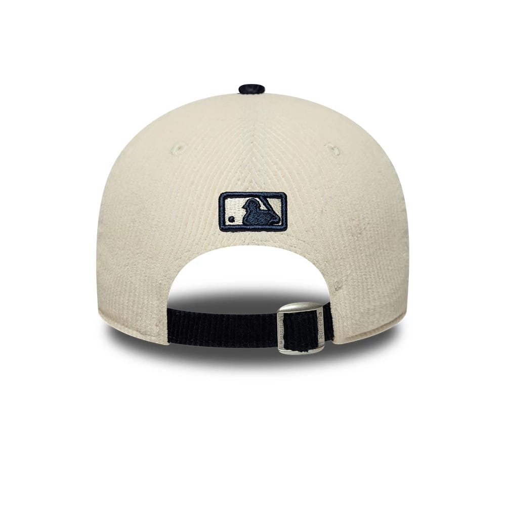 Pictured is this MLB Cord New York Yankees 9FORTY M-Crown cap in white & black. 4