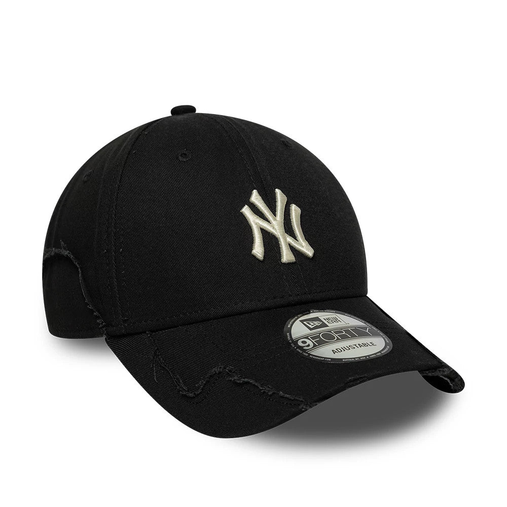 Pictured is this MLB Stitched New York Yankees 9FORTY cap in black. 3