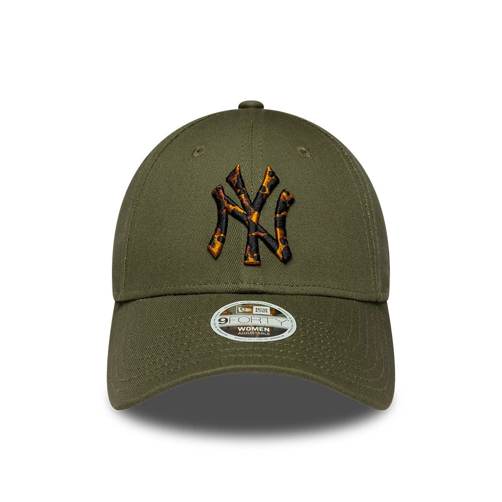New York Yankees Womens MLB Tortoise Infill Green New Era 9FORTY Adjustable Cap, front view showing a raised embroidered NY logo with a tortoise-shell pattern on the structured green crown, and 9FORTY size sticker on the curved visor.