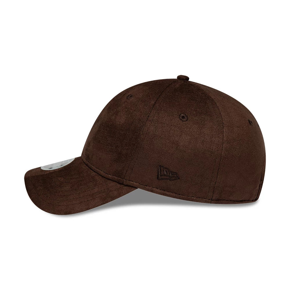 Womens New Era Textured Dark Brown 9TWENTY Adjustable Cap, side view showing the embroidered New Era flag logo on the left side, with a pre-curved dark brown visor and a 9TWENTY size sticker on the visor.